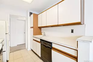 12 Old Mamaroneck Rd, White Plains, NY 10605 - Photo 19