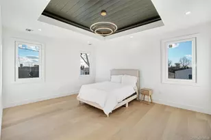 23 Glade Ln, Levittown, NY 11756 - Photo 5