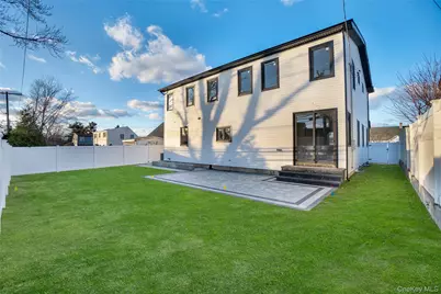 23 Glade Lane, Levittown, NY 11756 - Photo 7