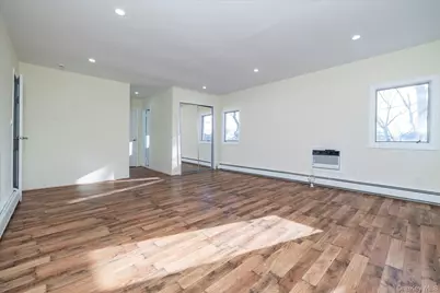 8 Patricia Court, Bethpage, NY 11714 - Photo 23