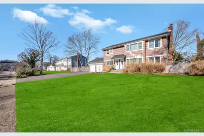 11 Marlo Lane, Hauppauge, NY 11788 - Photo 3