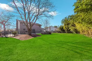 11 Marlo Ln, Hauppauge, NY 11788 - Photo 9