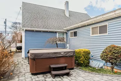 3285 Neptune Avenue, Oceanside, NY 11572 - Photo 19