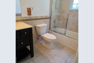 3025 Sunrise Highway #20, Islip Terrace, NY 11752 - Photo 7