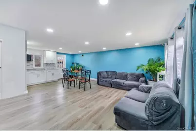 19 Windus Drive, Shirley, NY 11967 - Photo 5