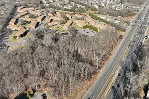 460 Old Town Rd, Port Jefferson Station, NY 11766 - Photo 25