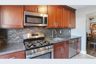 460 Old Town Road #28-A, Port Jefferson Station, NY 11766 - Photo 5