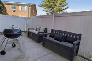 460 Old Town Rd, Port Jefferson Station, NY 11766 - Photo 15