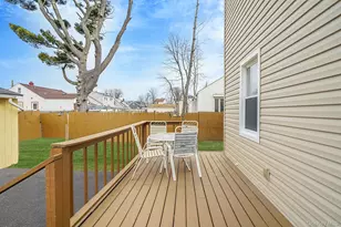 245 Elmore St, Central Islip, NY 11722 - Photo 27