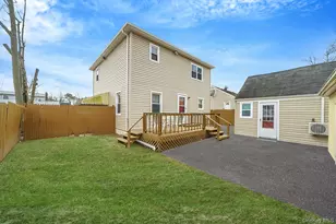 245 Elmore St, Central Islip, NY 11722 - Photo 31