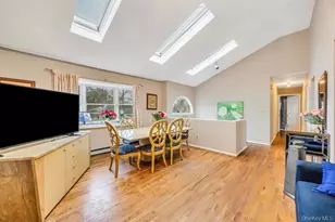 542 Freeman Ave, Brentwood, NY 11717 - Photo 9