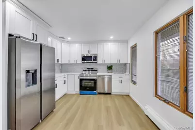 303 Woodbury Road, Hicksville, NY 11801 - Photo 5