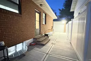 41-75 Morgan St, Little Neck, NY 11363 - Photo 49