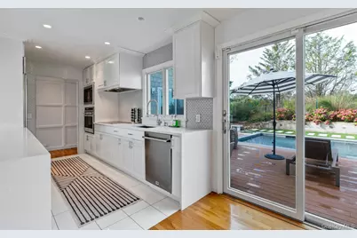 33 Old Canoe Place Road, Hampton Bays, NY 11946 - Photo 15