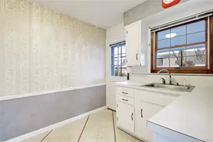 244 Hamilton Ave, West Hempstead, NY 11552 - Photo 13