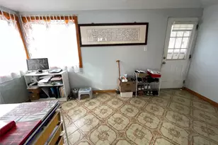 61-52 149th St, Flushing, NY 11367 - Photo 11