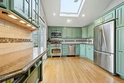 44 Bayberry Drive, Huntington, NY 11743 - Photo 9