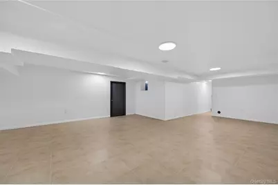 3 Chestnut Court, Old Westbury, NY 11568 - Photo 39