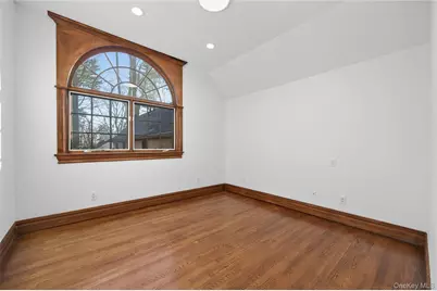 3 Chestnut Court, Old Westbury, NY 11568 - Photo 31