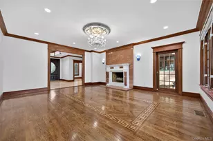 3 Chestnut Ct, Old Westbury, NY 11568 - Photo 11