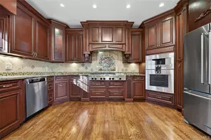 3 Chestnut Ct, Old Westbury, NY 11568 - Photo 19