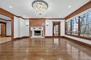 3 Chestnut Ct, Old Westbury, NY 11568 - Photo 9