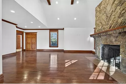 3 Chestnut Court, Old Westbury, NY 11568 - Photo 9