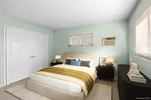 2 Kroll St, Plainview, NY 11803 - Photo 15