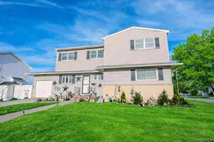 2 Kroll St, Plainview, NY 11803 - Photo 3