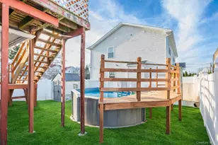 2 Kroll St, Plainview, NY 11803 - Photo 7