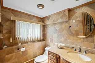 939 Manor Ln, Bay Shore, NY 11706 - Photo 27