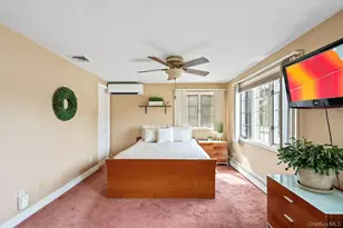 939 Manor Ln, Bay Shore, NY 11706 - Photo 25