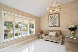 939 Manor Ln, Bay Shore, NY 11706 - Photo 11