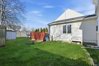 2522 Hewlett Lane, Bellmore, NY 11710 - Photo 29