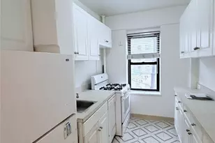 99-21 67th Rd, Forest Hills, NY 11375 - Photo 11