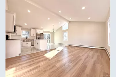 53 W Yaphank Road, Medford, NY 11763 - Photo 9