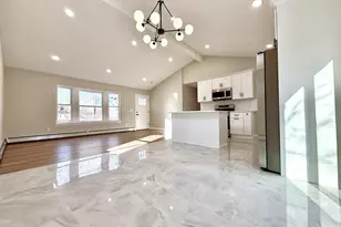 53 W Yaphank Rd, Medford, NY 11763 - Photo 7