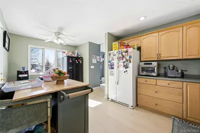 50 Rustic Avenue, Medford, NY 11763 - Photo 7