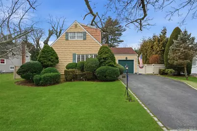 18 Gaylore Drive W, Amityville, NY 11701 - Photo 1