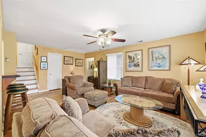 18 Gaylore Drive W, Amityville, NY 11701 - Photo 5