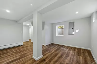 129 Lakeview Drive, Mastic Beach, NY 11951 - Photo 29