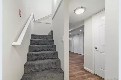 129 Lakeview Drive, Mastic Beach, NY 11951 - Photo 31