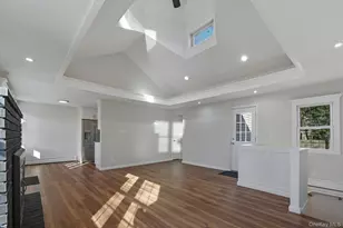 129 Lakeview Dr, Mastic Beach, NY 11951 - Photo 15