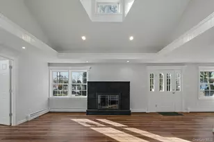 129 Lakeview Dr, Mastic Beach, NY 11951 - Photo 11