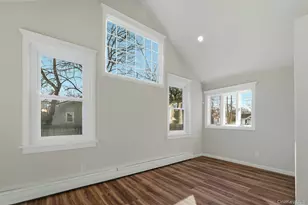 129 Lakeview Dr, Mastic Beach, NY 11951 - Photo 17