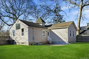 129 Lakeview Dr, Mastic Beach, NY 11951 - Photo 3