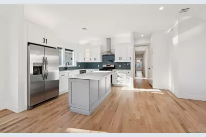 29 Grant Avenue, East Rockaway, NY 11518 - Photo 3