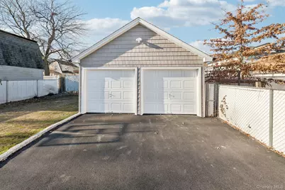 29 Grant Avenue, East Rockaway, NY 11518 - Photo 35