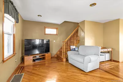 15 Eton Street, Valley Stream, NY 11581 - Photo 3