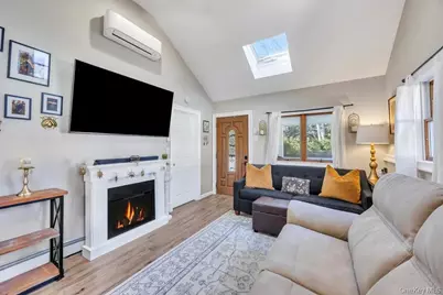 143 Wood Road, Centereach, NY 11720 - Photo 5